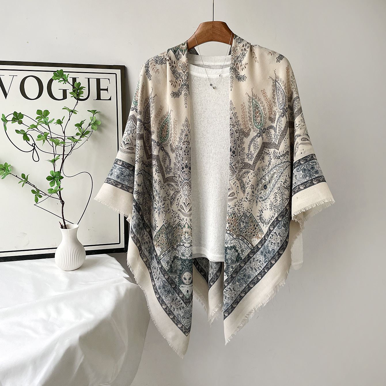 Shawl for Women, Faux Cotton-Linen Spring/Summer Sun Protection Scarf, Square Scarf for Travel Photography and Air-Conditioned Rooms