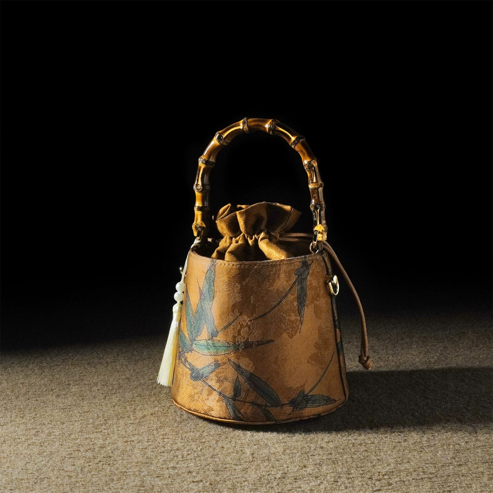 Chinese Bamboo-Joint Bucket Bag with Tassels | National Style Shoulder/Crossbody Women's Handbag