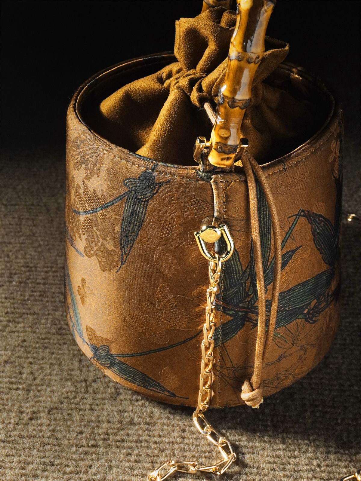 Chinese Bamboo-Joint Bucket Bag with Tassels | National Style Shoulder/Crossbody Women's Handbag