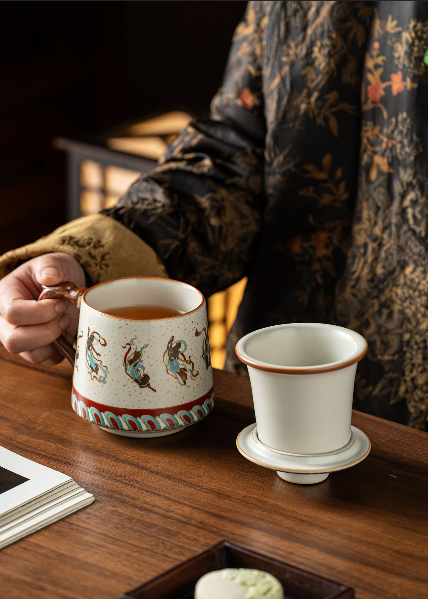 Elegant Ru Kiln Dunhuang Cultural Creative Teacup Mug Office Cup Lightweight Luxury High-End Home Use Covered Water Drinking Cup
