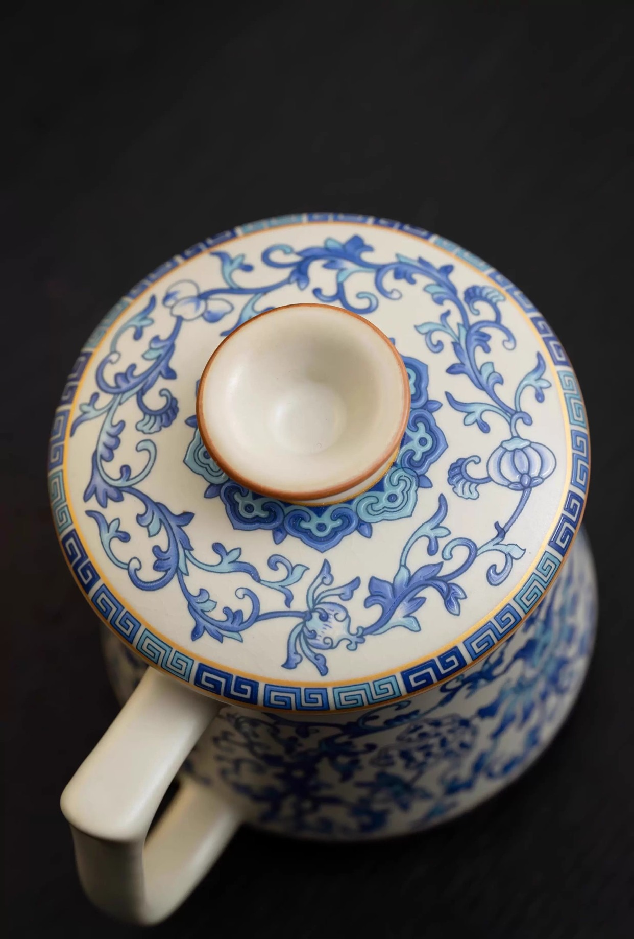 Intertwined Lotus Pattern Rice Yellow Ru Kiln Teacup