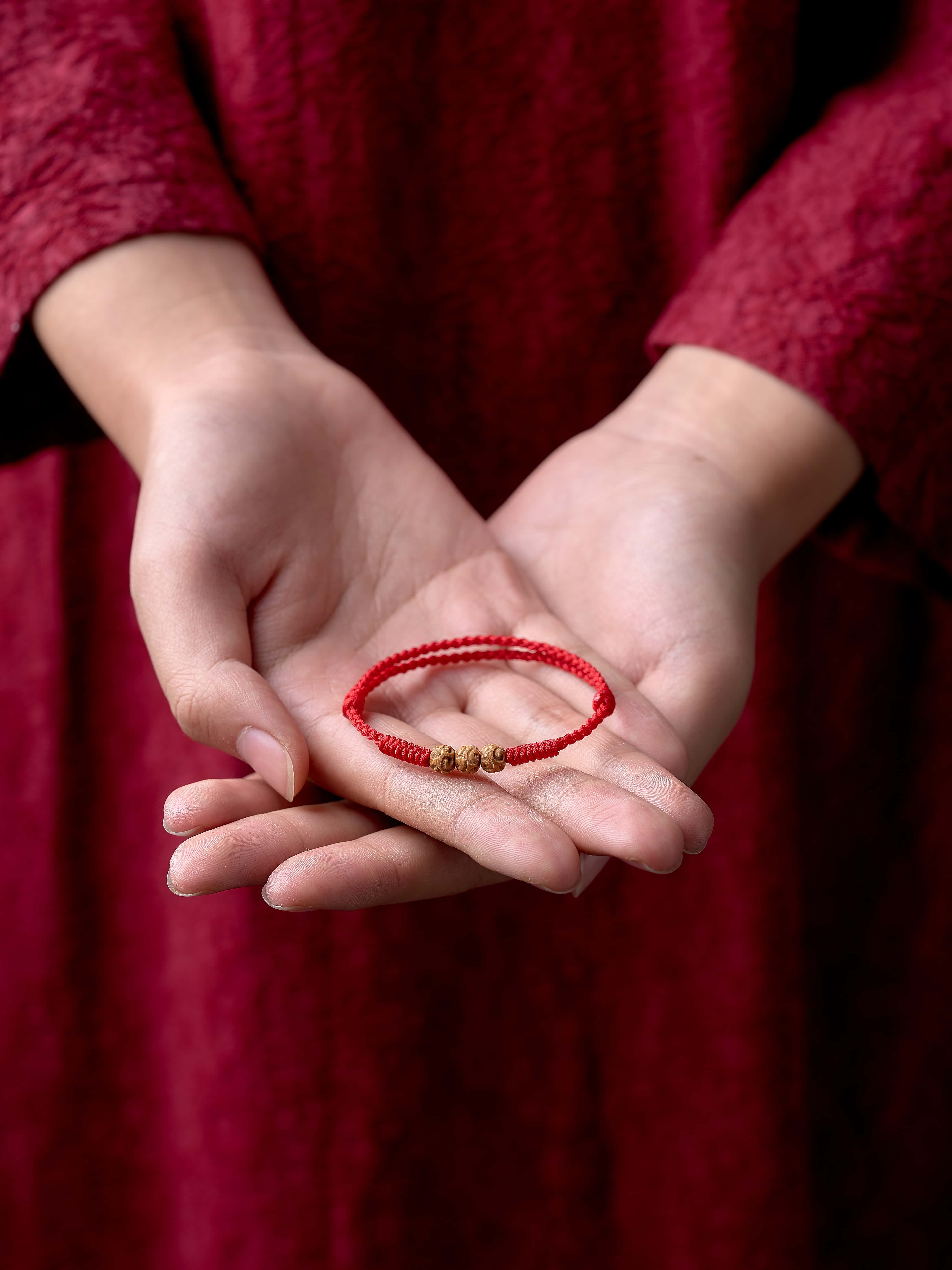 Auspicious Cloud Protection Natural Peach Wood Braided Red String Bracelet for Adults, Babies, and Children - Anxiety-Calming Amulet & Birth Year Cord
