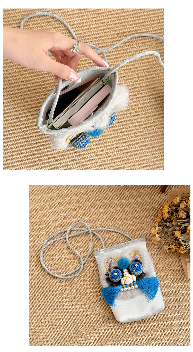 Handmade Tiger Head Phone Pouch with Chinese-style Embroidery, Ethnic Style for Hanfu