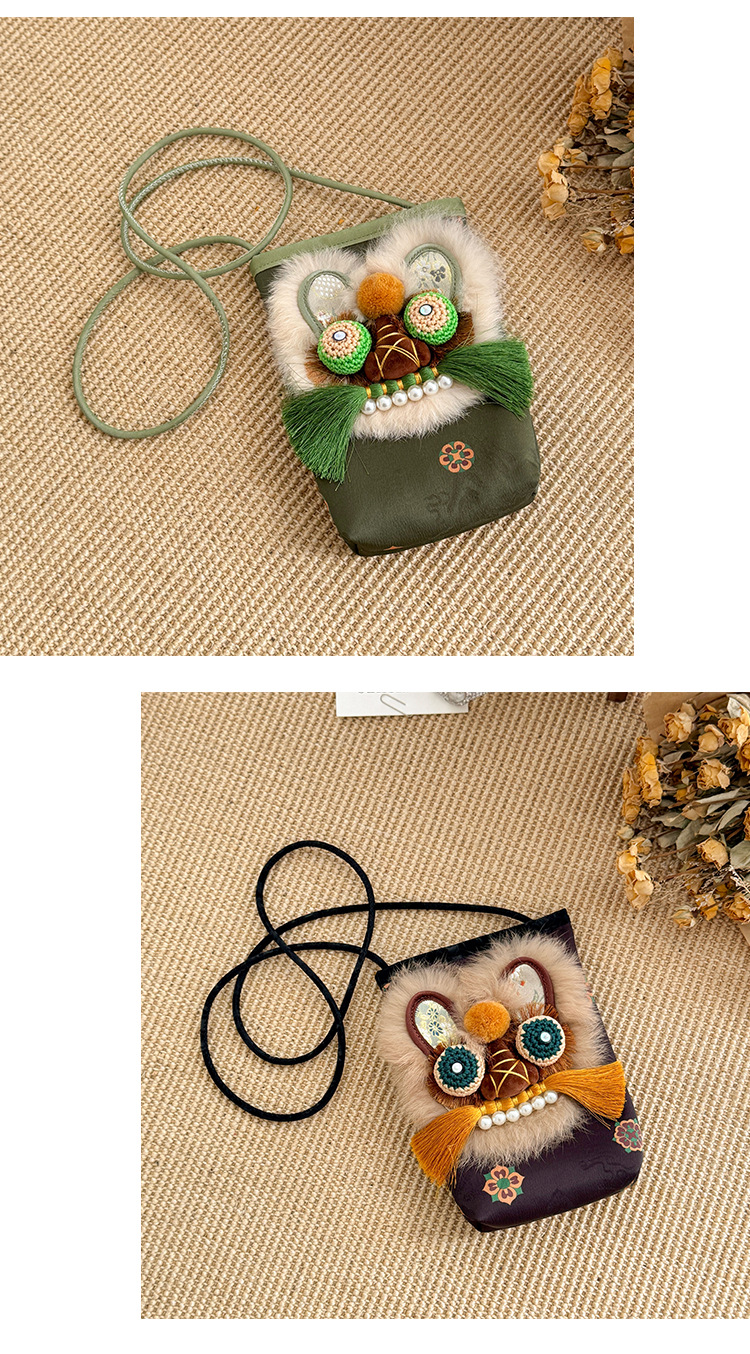 Handmade Tiger Head Phone Pouch with Chinese-style Embroidery, Ethnic Style for Hanfu